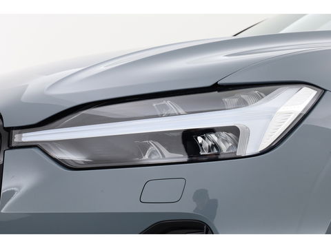 Volvo XC60 2.0 B4 R-Design | Pano-dak | 360 camera | ACC | 21 inch | Sportstoelen | H&K Audio |