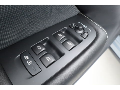 Volvo XC60 2.0 B4 R-Design | Pano-dak | 360 camera | ACC | 21 inch | Sportstoelen | H&K Audio |