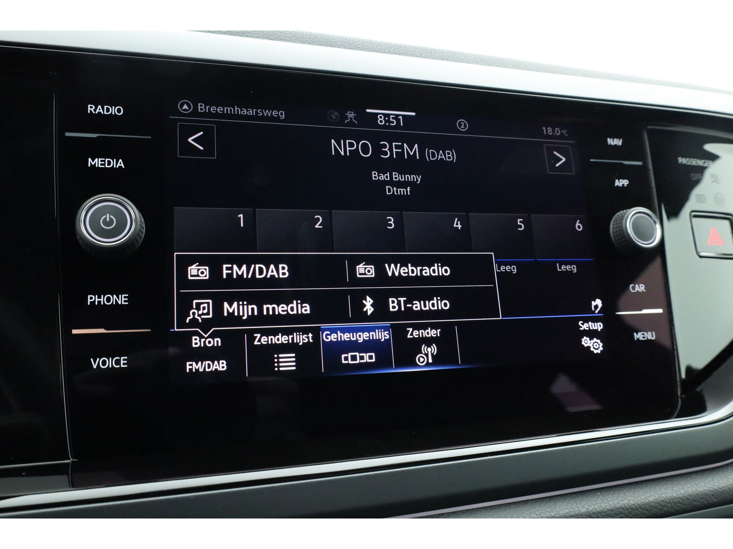 Volkswagen Polo 1.0 TSI R-Line DSG | IQ. Light | Adapt. Cruise | Camera | Apple CarPlay | Navi | Stoelverw. | PDC