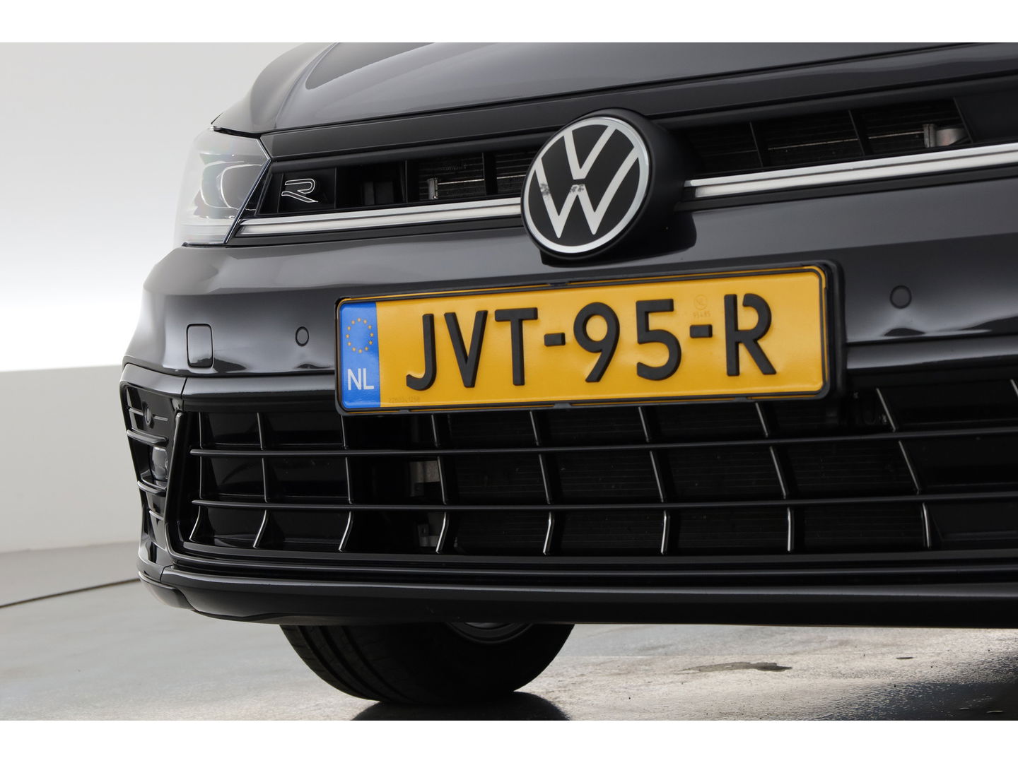 Volkswagen Polo 1.0 TSI R-Line DSG | IQ. Light | Adapt. Cruise | Camera | Apple CarPlay | Navi | Stoelverw. | PDC