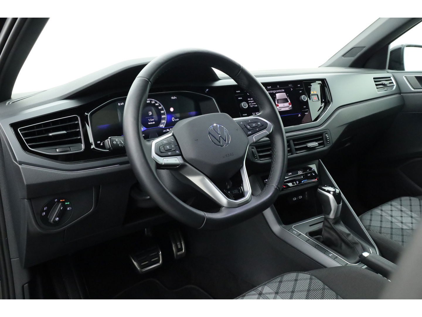 Volkswagen Polo 1.0 TSI R-Line DSG | IQ. Light | Adapt. Cruise | Camera | Apple CarPlay | Navi | Stoelverw. | PDC