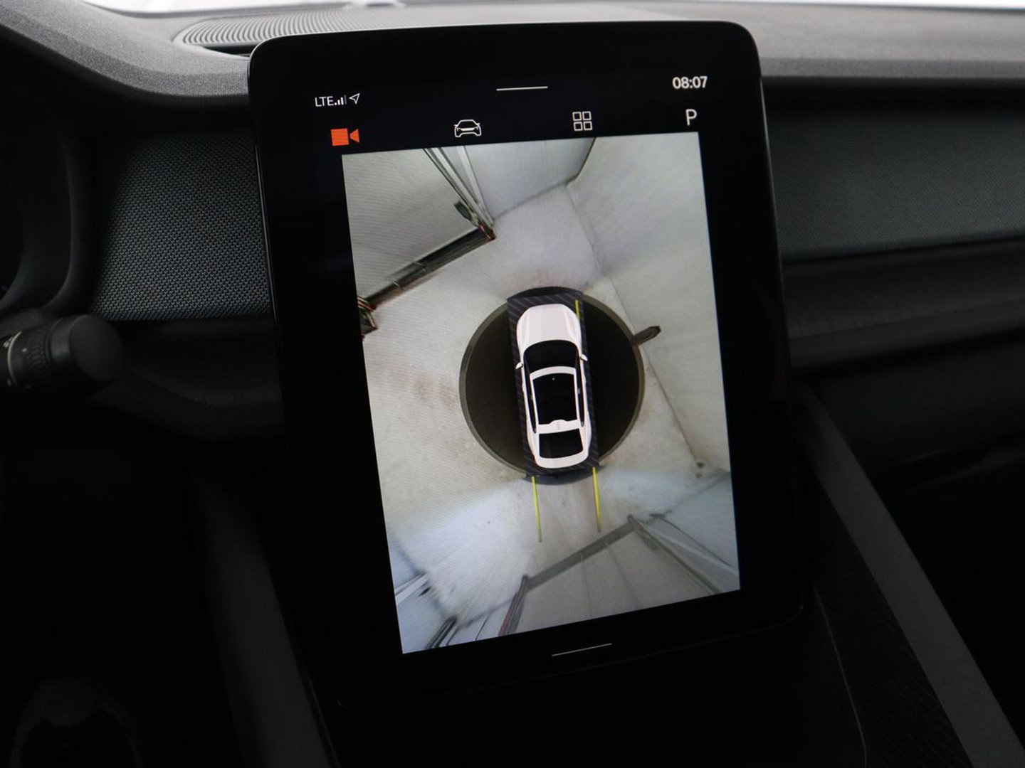 Polestar 2 Long Range Dual Motor Launch Edition 78kWh | SOH 92% |  Panoramadak | Trekhaak | 360 Camera | Achterbankverwarming | Adaptive cruise | Carplay | Camera | Stoelverwarming | Keyless