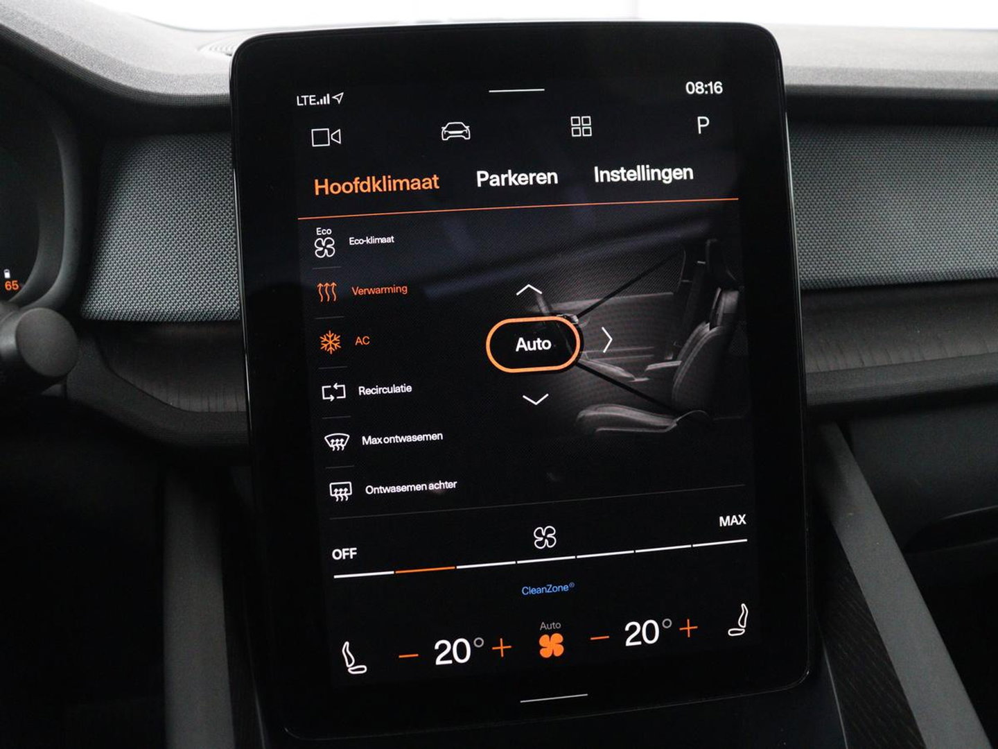 Polestar 2 Long Range Dual Motor Launch Edition 78kWh | SOH 92% |  Panoramadak | Trekhaak | 360 Camera | Achterbankverwarming | Adaptive cruise | Carplay | Camera | Stoelverwarming | Keyless