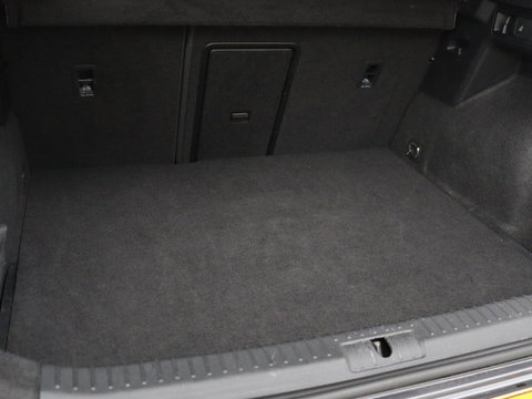 CUPRA Formentor 1.4 eHybrid VZ | 245pk | Trekhaak | Stoelverwarming | Adaptive cruise | Carplay | Navigatie | Sfeerverlichting | Keyless | Half leder | Camera | Stuurverwarming | PHEV | Plug In