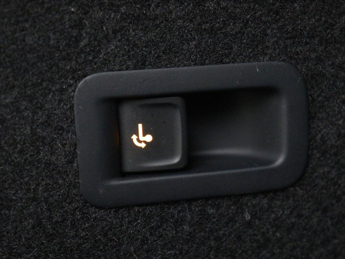 CUPRA Formentor 1.4 eHybrid VZ | 245pk | Trekhaak | Stoelverwarming | Adaptive cruise | Carplay | Navigatie | Sfeerverlichting | Keyless | Half leder | Camera | Stuurverwarming | PHEV | Plug In