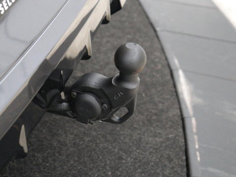 CUPRA Formentor 1.4 eHybrid VZ | 245pk | Trekhaak | Stoelverwarming | Adaptive cruise | Carplay | Navigatie | Sfeerverlichting | Keyless | Half leder | Camera | Stuurverwarming | PHEV | Plug In