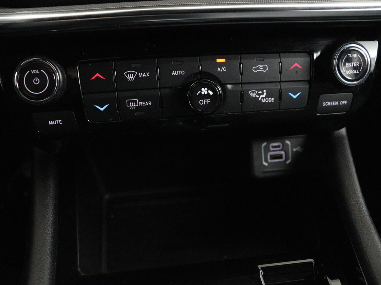 Jeep Compass 4xe 240 Plug-in Hybrid Electric S | Leder | 360 camera | Stoelventilatie | Adaptive cruise | Alpine Sound | Carplay | Navigatie | PHEV