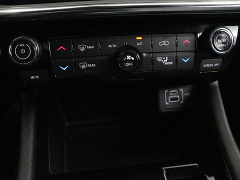 Jeep Compass 4xe 240 Plug-in Hybrid Electric S | Leder | 360 camera | Stoelventilatie | Adaptive cruise | Alpine Sound | Carplay | Navigatie | PHEV