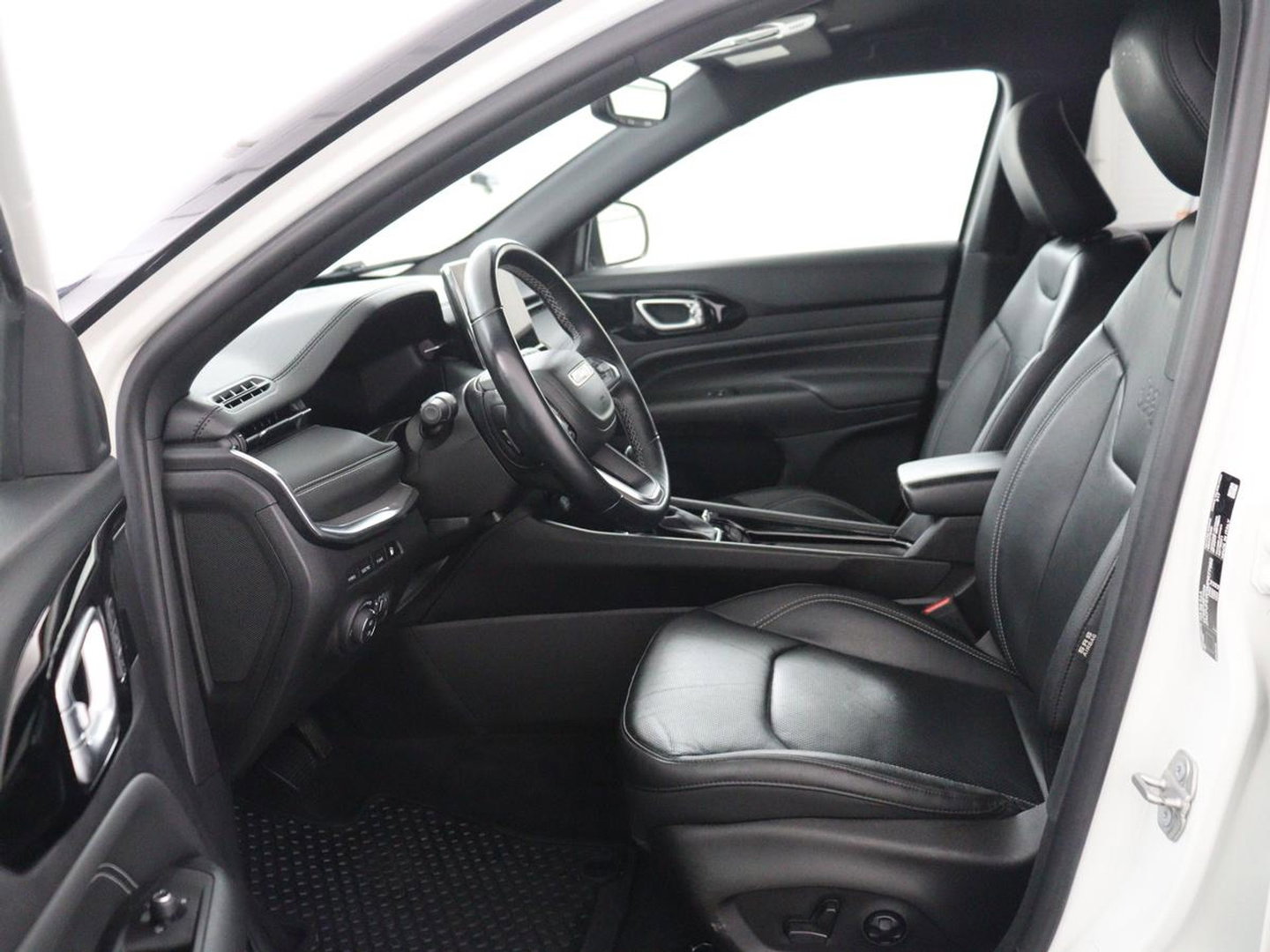 Jeep Compass 4xe 240 Plug-in Hybrid Electric S | Leder | 360 camera | Stoelventilatie | Adaptive cruise | Alpine Sound | Carplay | Navigatie | PHEV