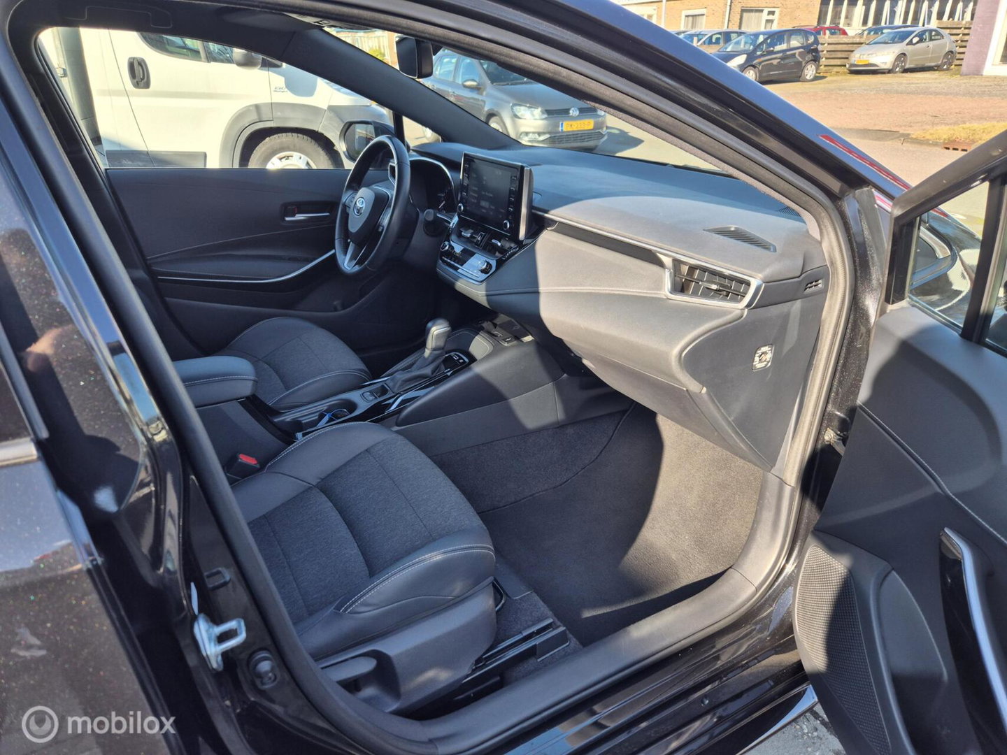 Toyota Corolla Touring Sports 1.8 Hybrid Dynamic, Trekhaak, Dealer onderhouden!