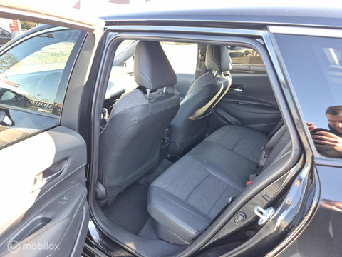 Toyota Corolla Touring Sports 1.8 Hybrid Dynamic, Trekhaak, Dealer onderhouden!