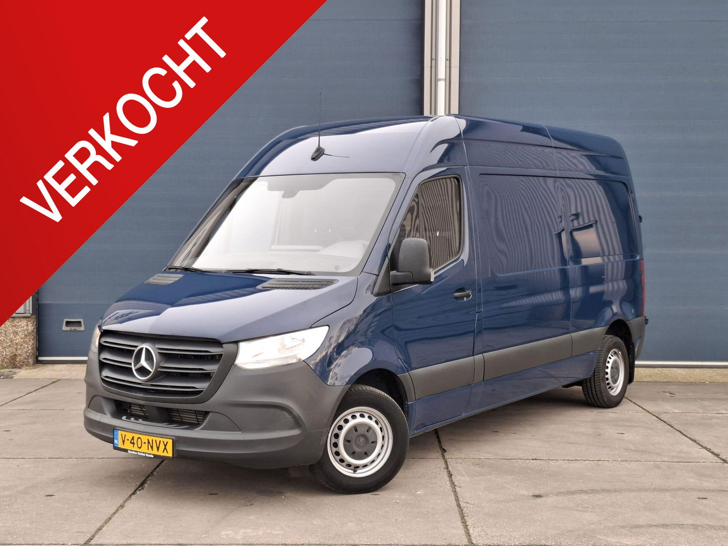 Mercedes-Benz Sprinter 311 2.2 CDI L2H2 / AIRCO / CAMERA / 3 ZITS / DEALER ONDERHOUDEN / NAVI