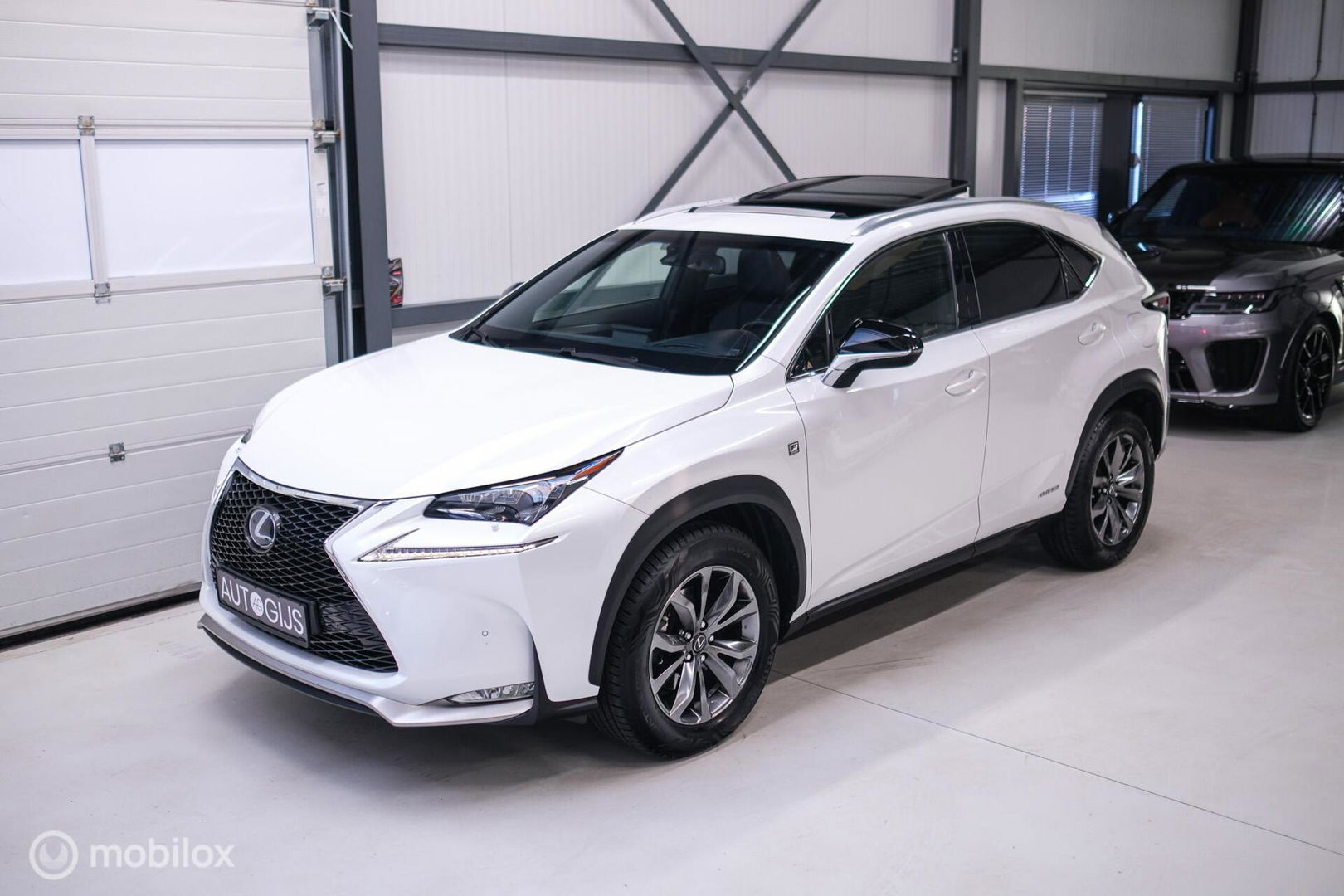 Lexus NX 300h AWD F Sport Line | Dealer onderhouden | Schuifdak | Winterpakket | Parelmoer | LED | Leder | HUD |