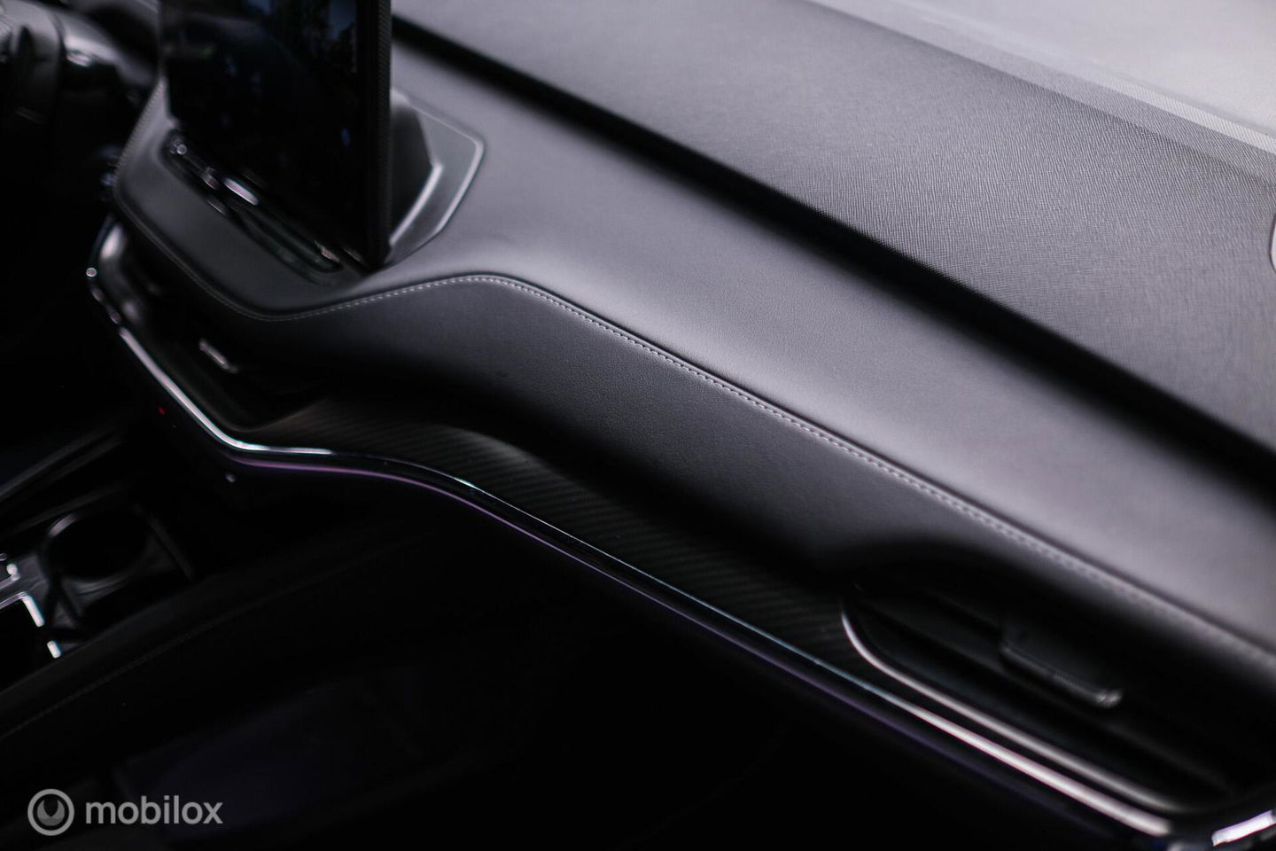 Škoda Enyaq iV 60 Sportline | Sportstoelen | Alcantara | Camera | NL auto | 1e eigenaar | Energy Blue | LED | Rijklaarprijs |