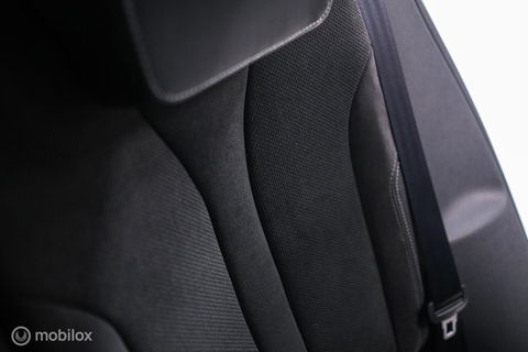 Škoda Enyaq iV 60 Sportline | Sportstoelen | Alcantara | Camera | NL auto | 1e eigenaar | Energy Blue | LED | Rijklaarprijs |