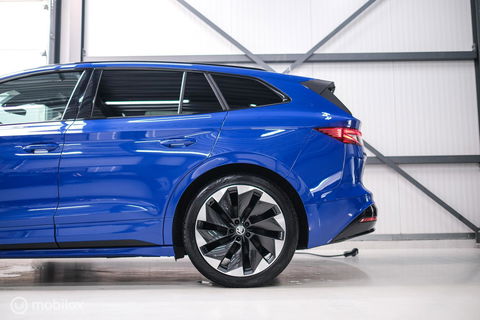 Škoda Enyaq iV 60 Sportline | Sportstoelen | Alcantara | Camera | NL auto | 1e eigenaar | Energy Blue | LED | Rijklaarprijs |