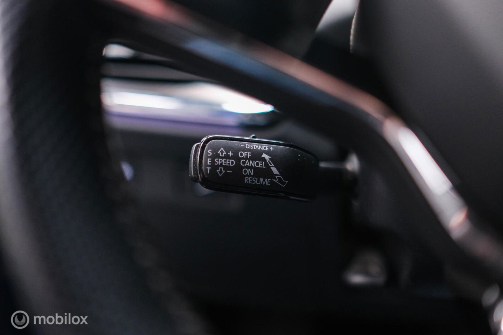 Škoda Enyaq iV 60 Sportline | Sportstoelen | Alcantara | Camera | NL auto | 1e eigenaar | Energy Blue | LED | Rijklaarprijs |