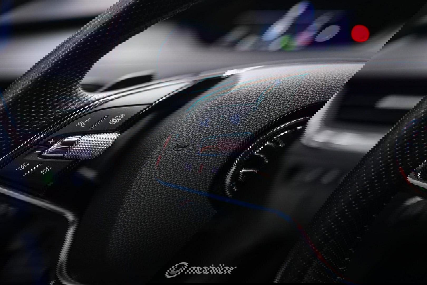 Škoda Enyaq iV 60 Sportline | Sportstoelen | Alcantara | Camera | NL auto | 1e eigenaar | Energy Blue | LED | Rijklaarprijs |