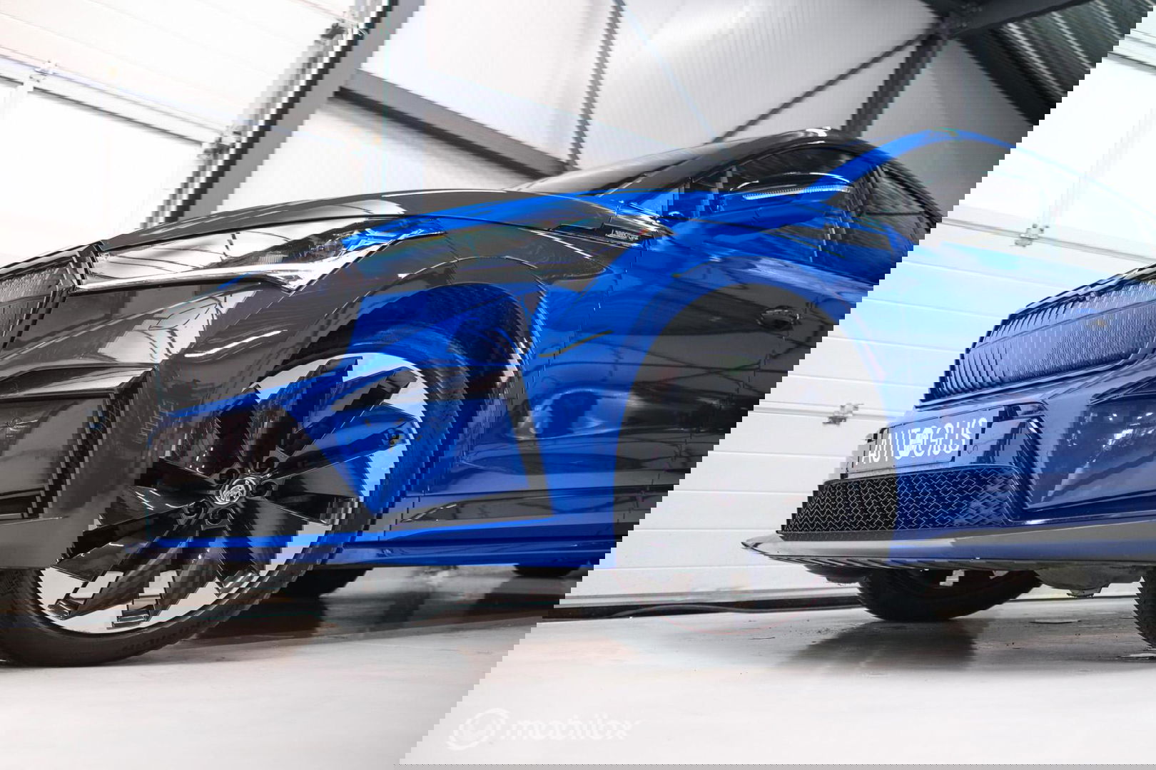 Škoda Enyaq iV 60 Sportline | Sportstoelen | Alcantara | Camera | NL auto | 1e eigenaar | Energy Blue | LED | Rijklaarprijs |