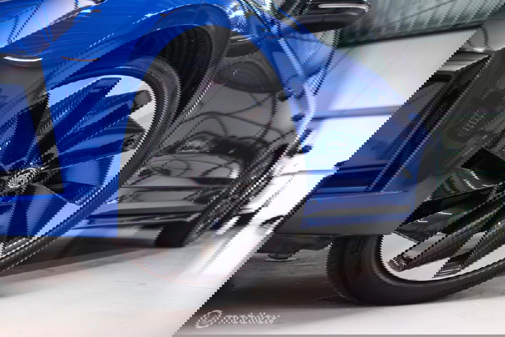 Škoda Enyaq iV 60 Sportline | Sportstoelen | Alcantara | Camera | NL auto | 1e eigenaar | Energy Blue | LED | Rijklaarprijs |