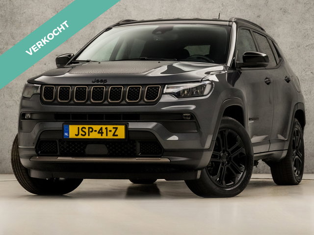 Jeep Compass - 4xe 240 Plug-in Hybrid Electric Trailhawk 240Pk Automaat (VIRTUAL COCKPIT, APPLE CARPLAY, GROOT NAVI, CAMERA, LEDER, SPORTSTOELEN, GETINT GLAS, ADAPTIVE CRUISE, NIEUWSTAAT)