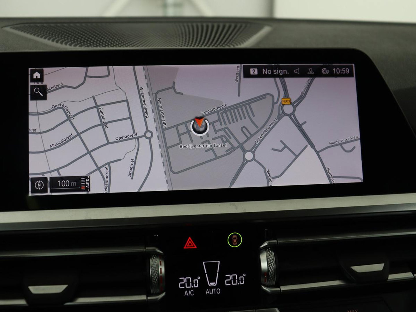 BMW 3 Serie Touring 318i Sport Line | Sportstoelen | Half leder | Live Cockpit | Carplay | Navigatie | Sfeerverlichting | Parkeerhulp | Climate control | Bluetooth | Cruise control