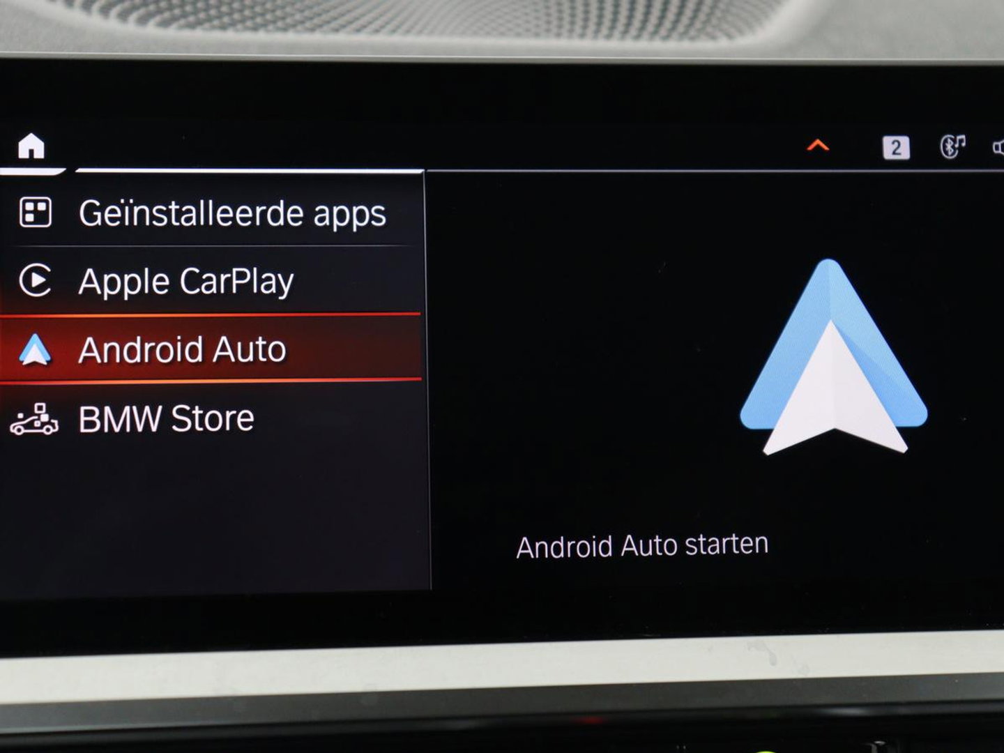 BMW 3 Serie Touring 318i Sport Line | Sportstoelen | Half leder | Live Cockpit | Carplay | Navigatie | Sfeerverlichting | Parkeerhulp | Climate control | Bluetooth | Cruise control