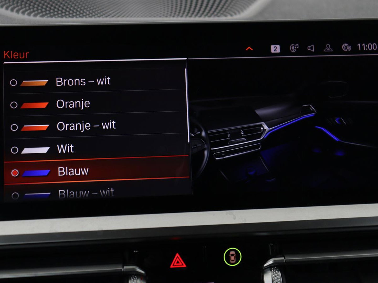 BMW 3 Serie Touring 318i Sport Line | Sportstoelen | Half leder | Live Cockpit | Carplay | Navigatie | Sfeerverlichting | Parkeerhulp | Climate control | Bluetooth | Cruise control