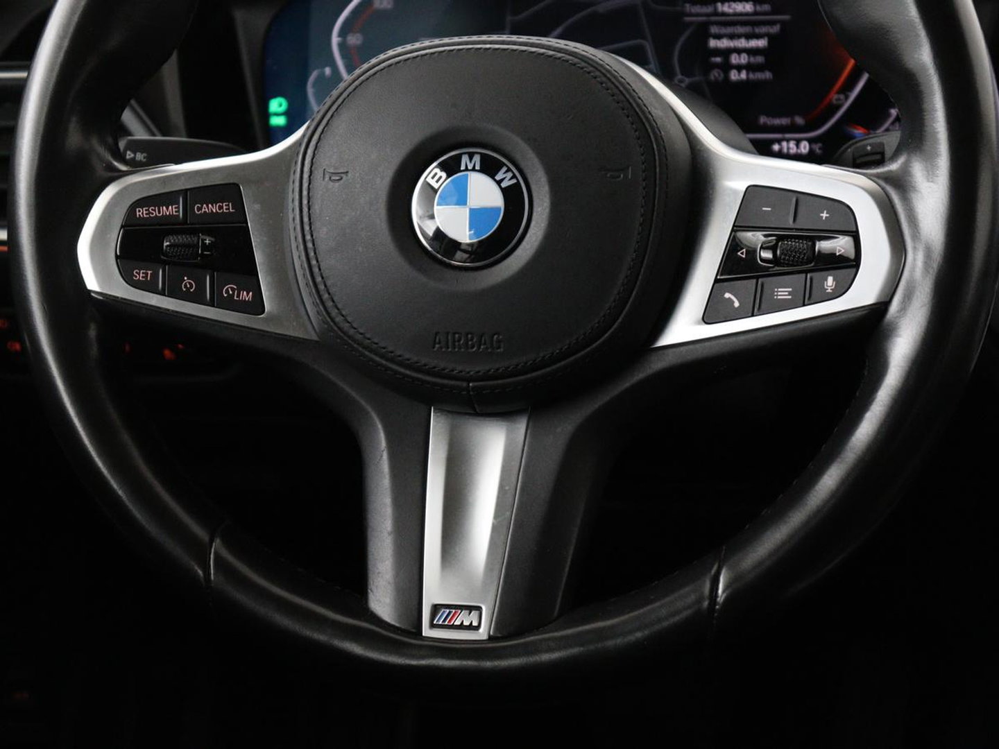 BMW 3 Serie Touring 318i Sport Line | Sportstoelen | Half leder | Live Cockpit | Carplay | Navigatie | Sfeerverlichting | Parkeerhulp | Climate control | Bluetooth | Cruise control