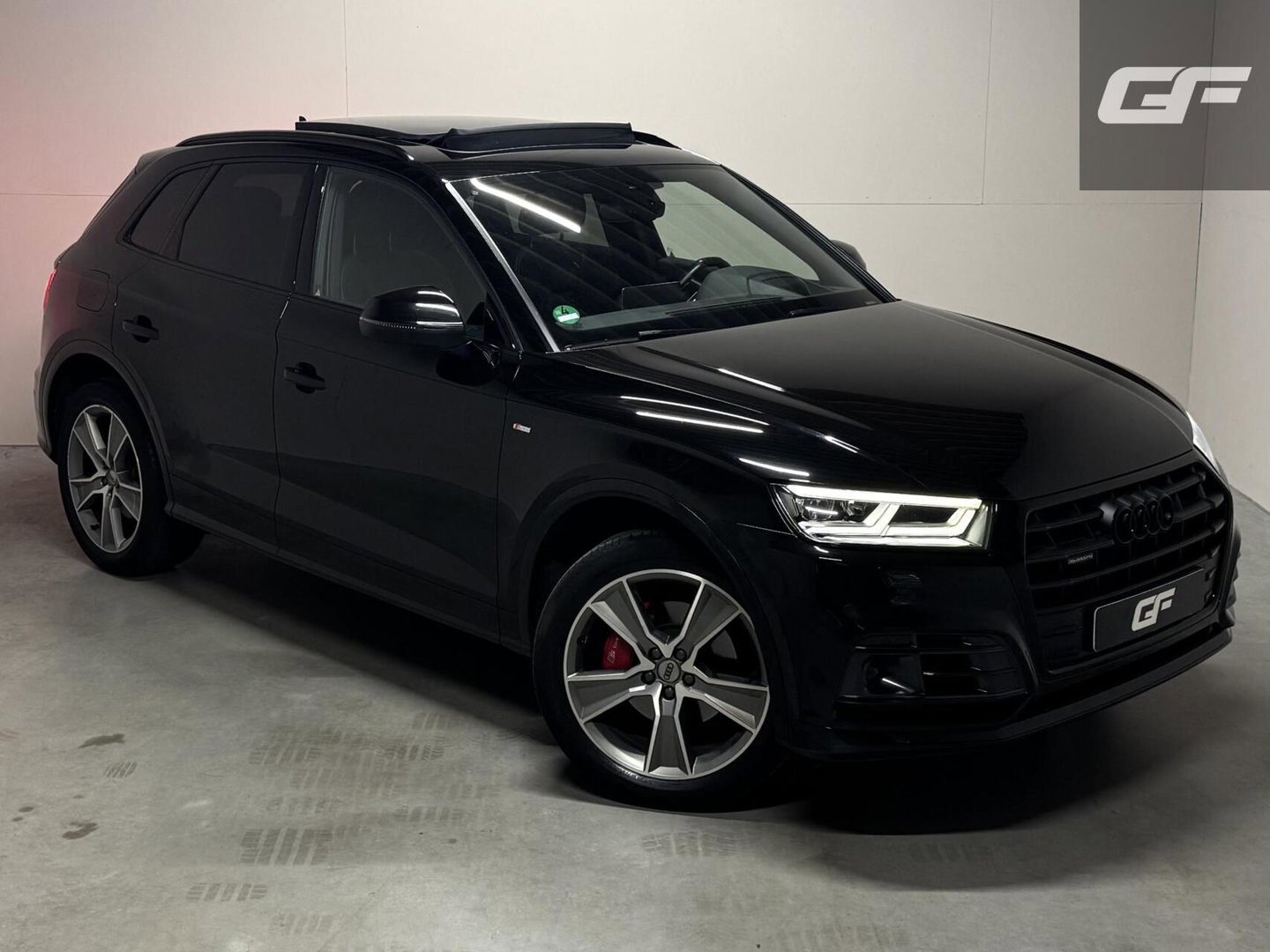 Audi Q5 2.0 TFSI Quattro Black Edition RS-Seats Pano HUD Sfeer Trekh.