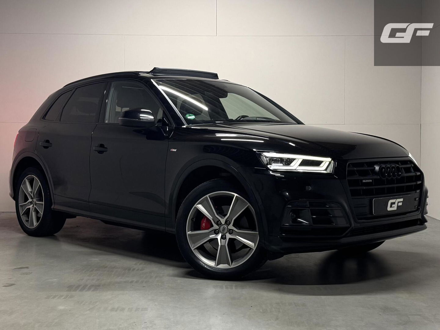 Audi Q5 2.0 TFSI Quattro Black Edition RS-Seats Pano HUD Sfeer Trekh.