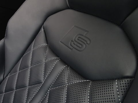 Audi Q8 60 TFSIe 462PK Quattro / Audi Exclusive / Nardo grey / 360° / 20