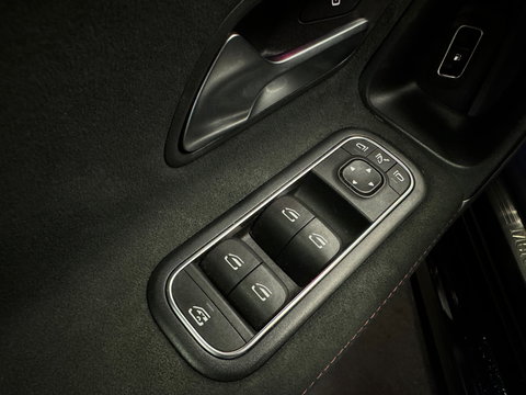 Mercedes-Benz A-Klasse 250 e Limousine AMG Pano|Sfeer|Night