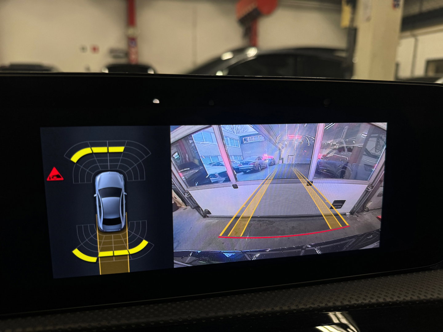 Mercedes-Benz A-Klasse 250 e Limousine AMG Pano|Sfeer|Night