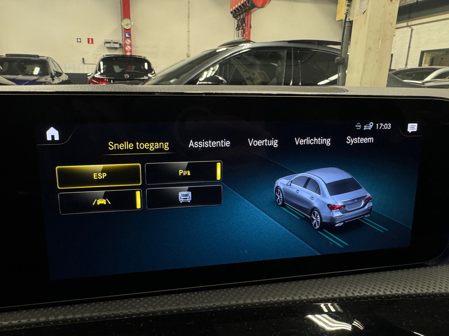 Mercedes-Benz A-Klasse 250 e Limousine AMG Pano|Sfeer|Night