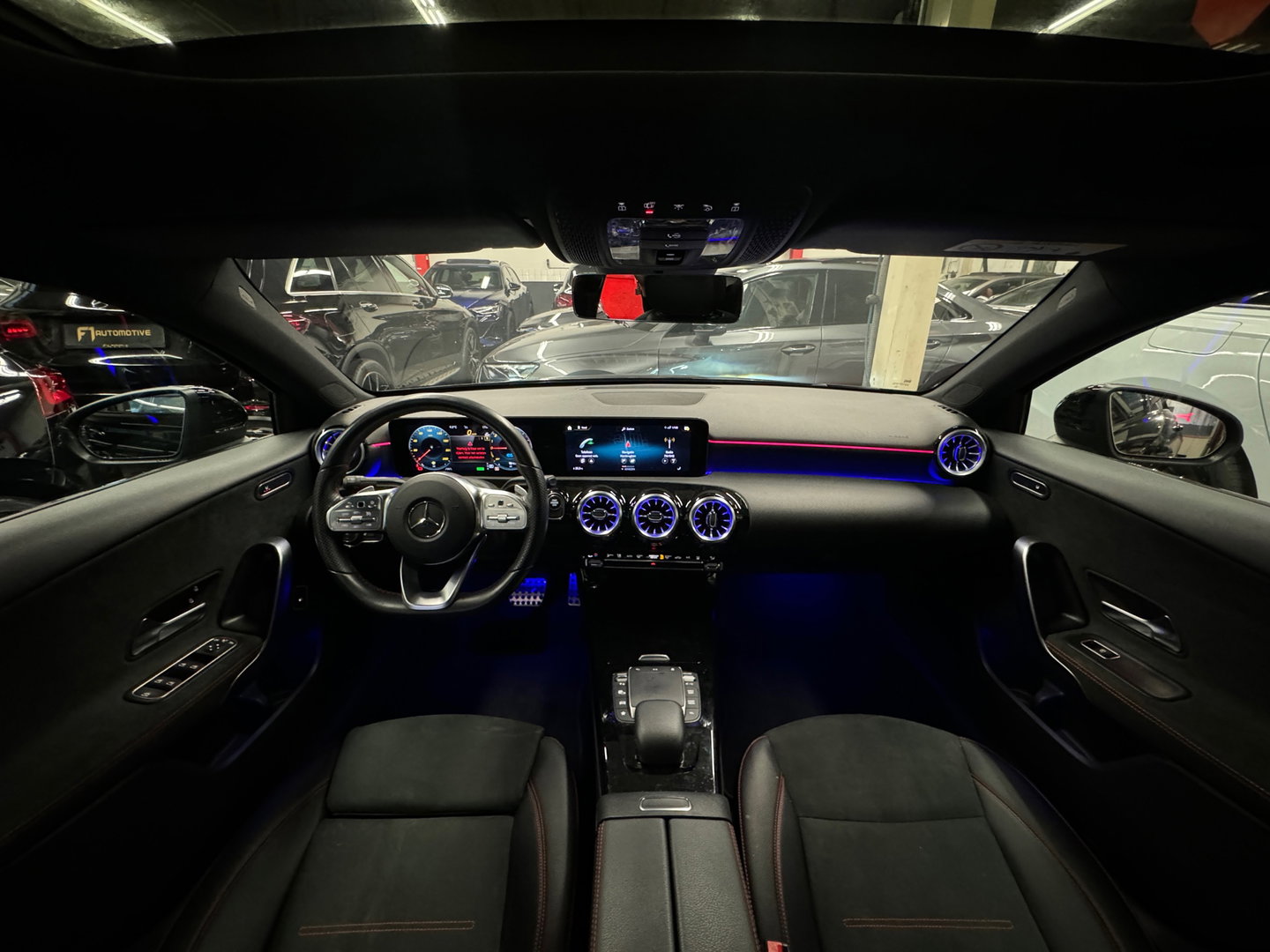 Mercedes-Benz A-Klasse 250 e Limousine AMG Pano|Sfeer|Night