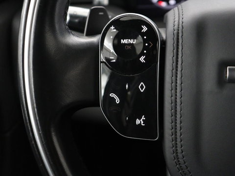 Land Rover Discovery Sport P300e 1.5 R-Dynamic SE | SOH 86% | Panoramadak | Head-Up | Leder | Trekhaak | Matrix LED | Stoelverwarming | Keyless | Park Assist | Carplay | Navigatie | Memory | PHEV | Plug In