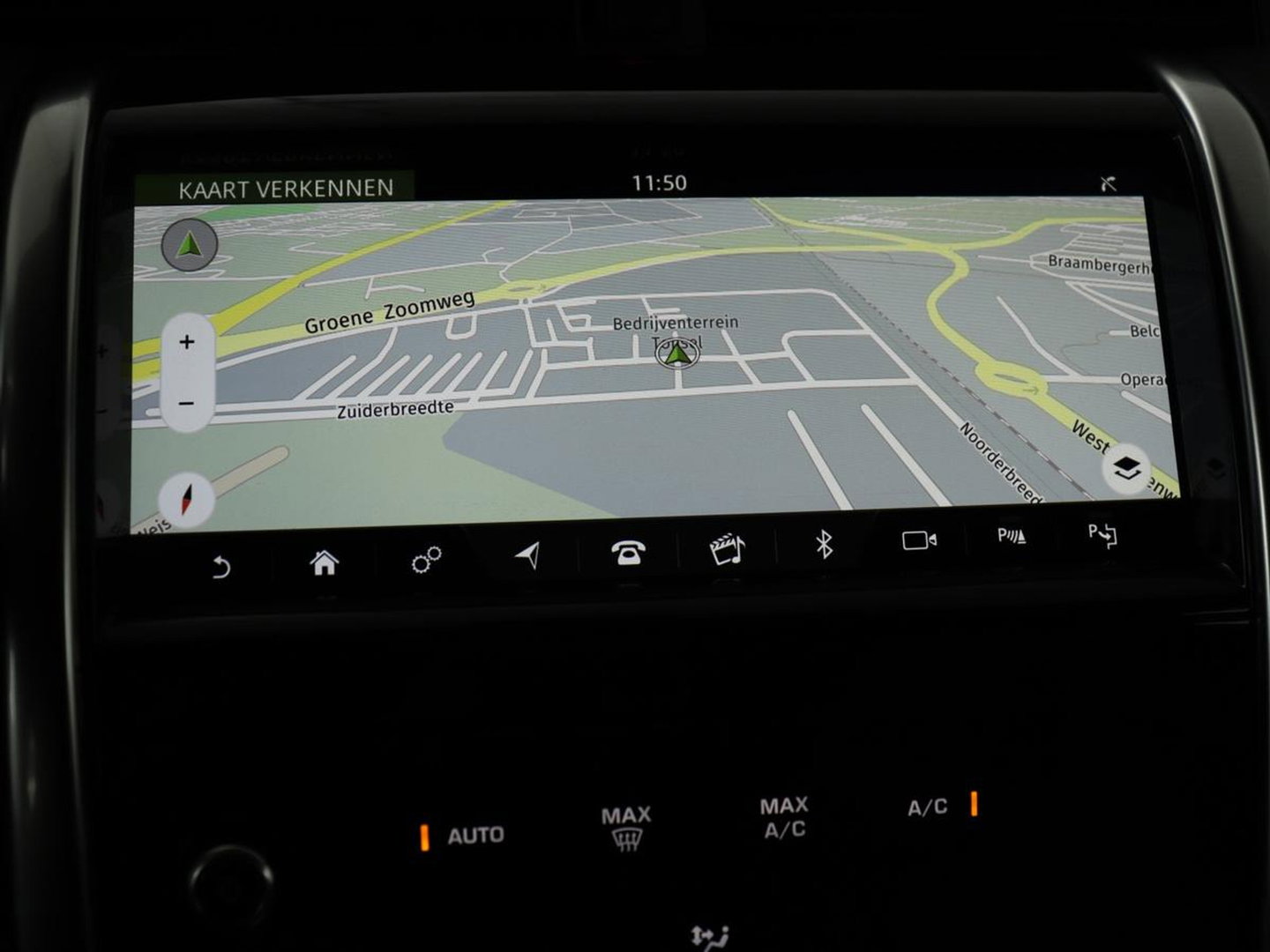 Land Rover Discovery Sport P300e 1.5 R-Dynamic SE | SOH 86% | Panoramadak | Head-Up | Leder | Trekhaak | Matrix LED | Stoelverwarming | Keyless | Park Assist | Carplay | Navigatie | Memory | PHEV | Plug In