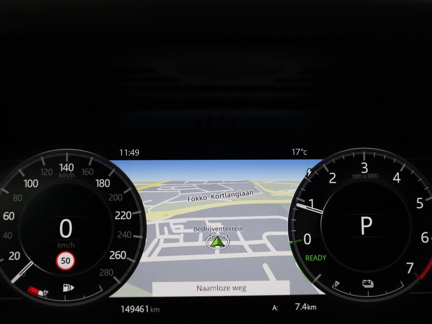 Land Rover Discovery Sport P300e 1.5 R-Dynamic SE | SOH 86% | Panoramadak | Head-Up | Leder | Trekhaak | Matrix LED | Stoelverwarming | Keyless | Park Assist | Carplay | Navigatie | Memory | PHEV | Plug In