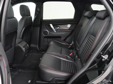 Land Rover Discovery Sport P300e 1.5 R-Dynamic SE | SOH 86% | Panoramadak | Head-Up | Leder | Trekhaak | Matrix LED | Stoelverwarming | Keyless | Park Assist | Carplay | Navigatie | Memory | PHEV | Plug In