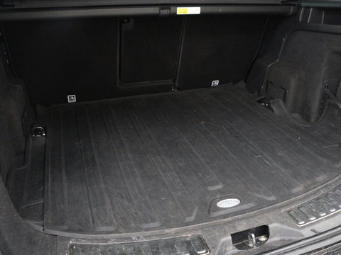 Land Rover Discovery Sport P300e 1.5 R-Dynamic SE | SOH 86% | Panoramadak | Head-Up | Leder | Trekhaak | Matrix LED | Stoelverwarming | Keyless | Park Assist | Carplay | Navigatie | Memory | PHEV | Plug In