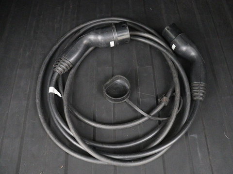 Land Rover Discovery Sport P300e 1.5 R-Dynamic SE | SOH 86% | Panoramadak | Head-Up | Leder | Trekhaak | Matrix LED | Stoelverwarming | Keyless | Park Assist | Carplay | Navigatie | Memory | PHEV | Plug In