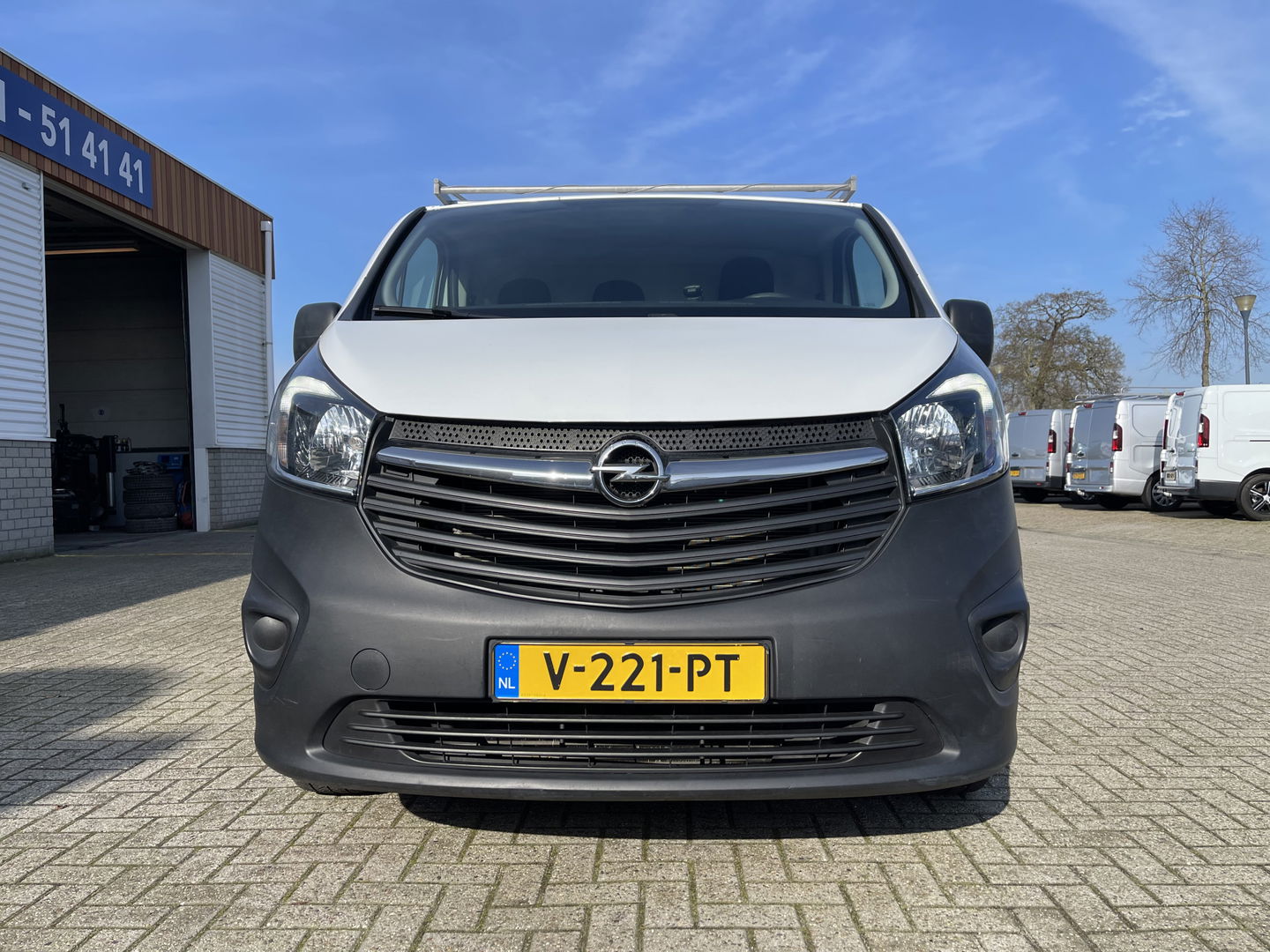 Opel Vivaro 1.6 CDTI 120pk L2H1 Edition / vaste prijs rijklaar € 11.950 ex btw / euro 6 diesel / lease vanaf € 201 / airco / cruise / navigatie / trekhaak / imperial !