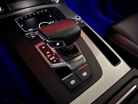 Audi Q5 2.0 TFSI Quattro Black Edition RS-Seats Pano HUD Sfeer Trekh.