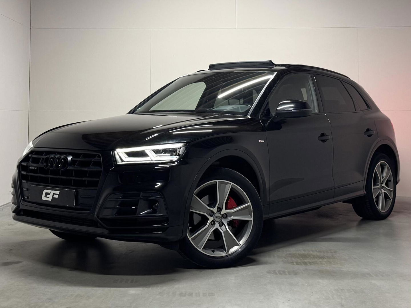 Audi Q5 2.0 TFSI Quattro Black Edition RS-Seats Pano HUD Sfeer Trekh.