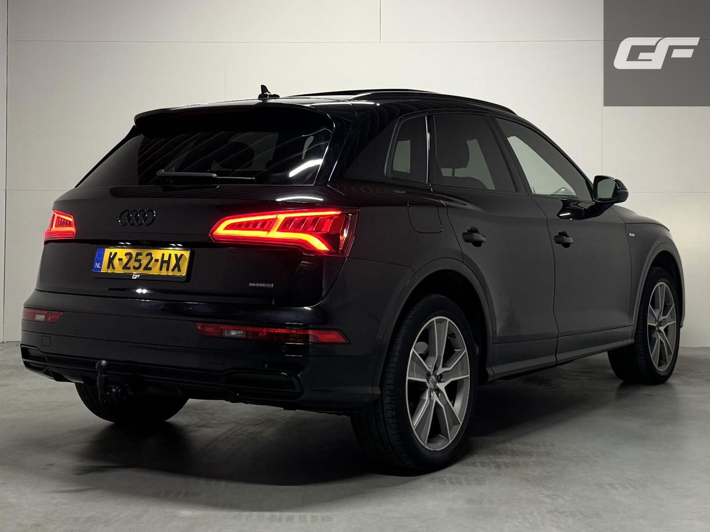 Audi Q5 2.0 TFSI Quattro Black Edition RS-Seats Pano HUD Sfeer Trekh.