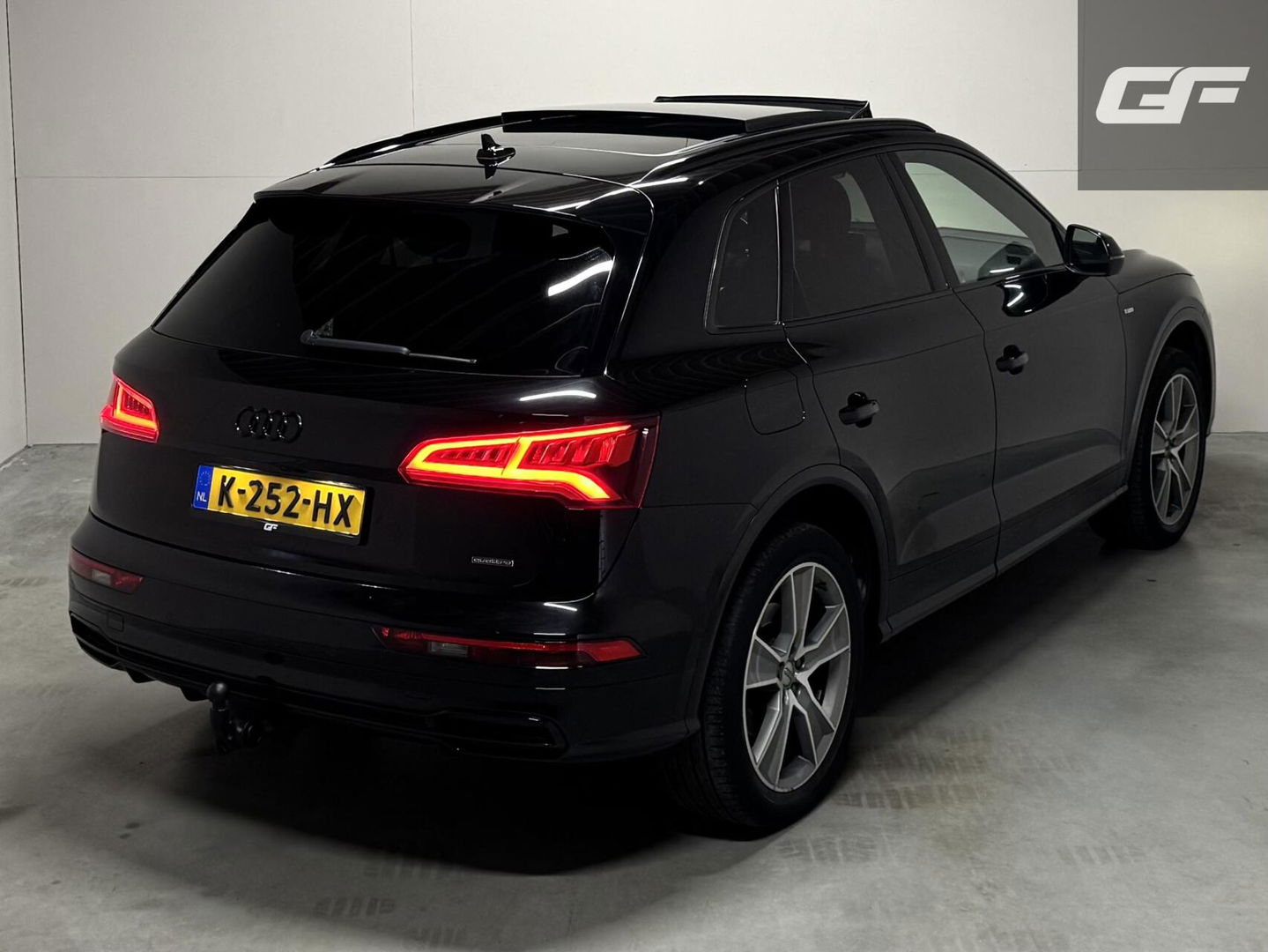 Audi Q5 2.0 TFSI Quattro Black Edition RS-Seats Pano HUD Sfeer Trekh.