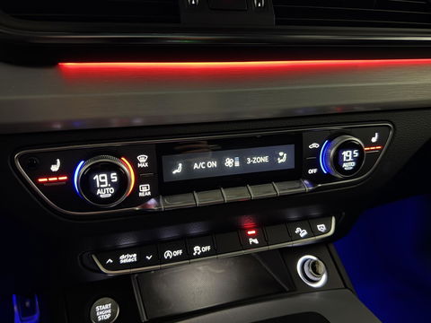 Audi Q5 2.0 TFSI Quattro Black Edition RS-Seats Pano HUD Sfeer Trekh.