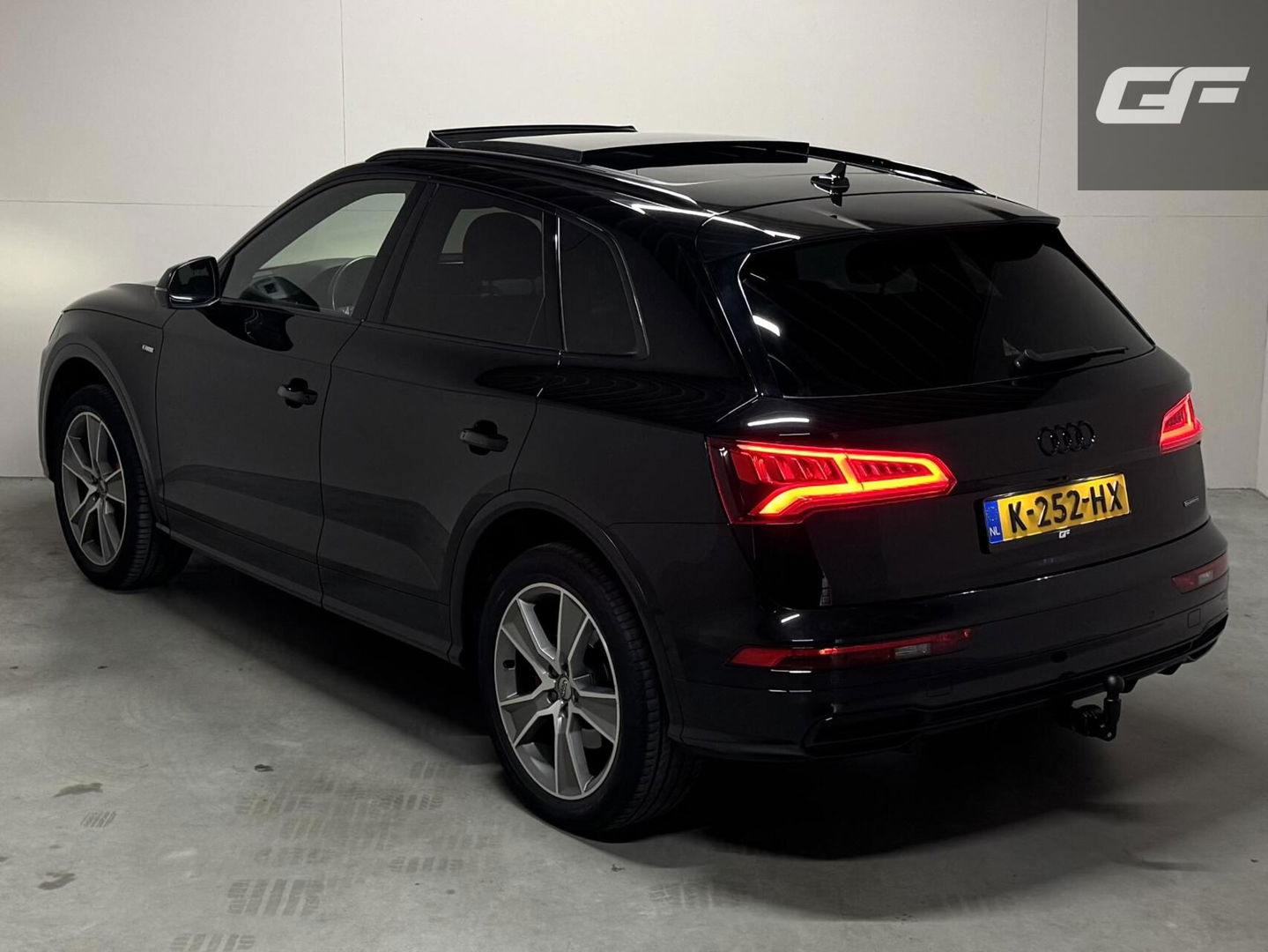 Audi Q5 2.0 TFSI Quattro Black Edition RS-Seats Pano HUD Sfeer Trekh.