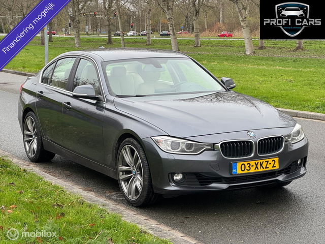 BMW 3 Serie - 320i High Executive Cremeleer Navi Pdc Headup